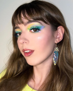 20 Bold & Bright Summer Makeup Ideas to Try!