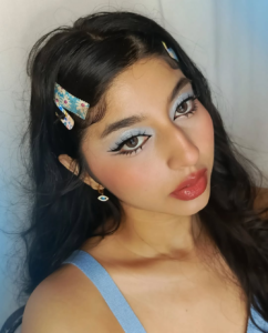 20 Iconic Blue Eye Makeup Looks for Any Occasion