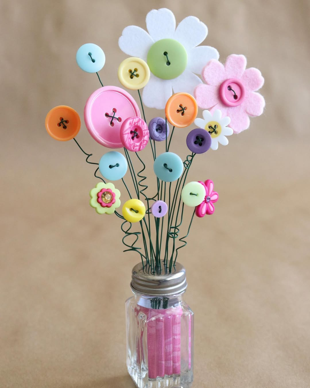 Salt-Shaker-Button Bouquet