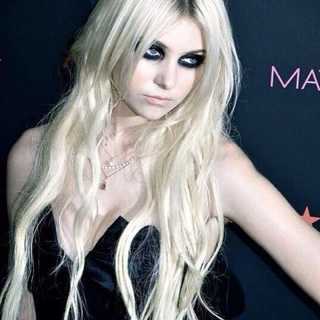 Black Smoky Eyes