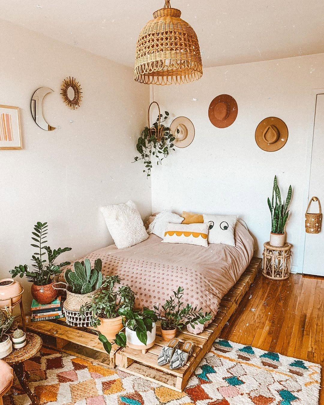 Wicker Details