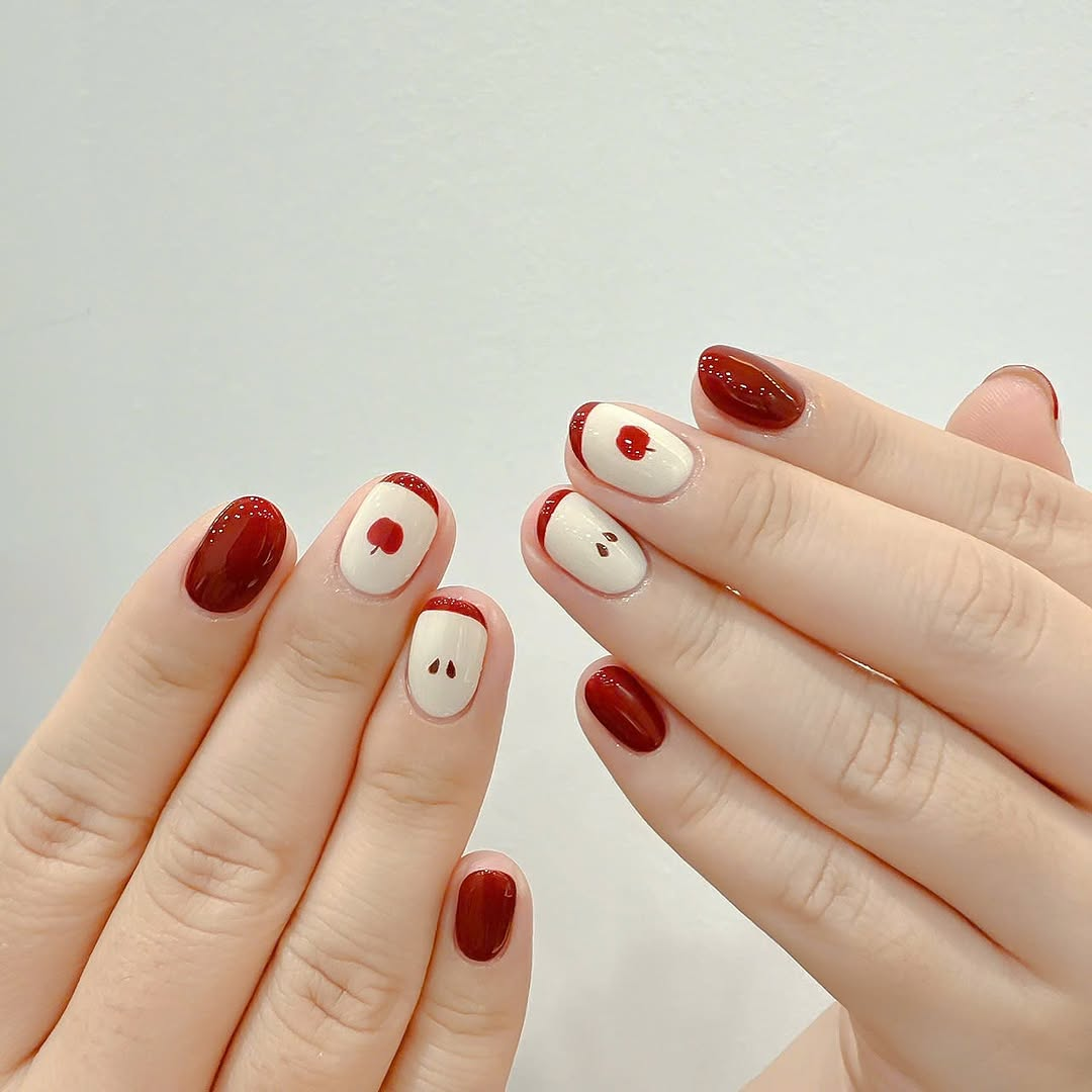 Apple Nails