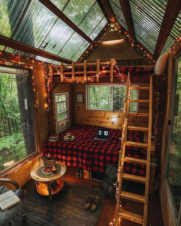 On Tops of a Treehouse