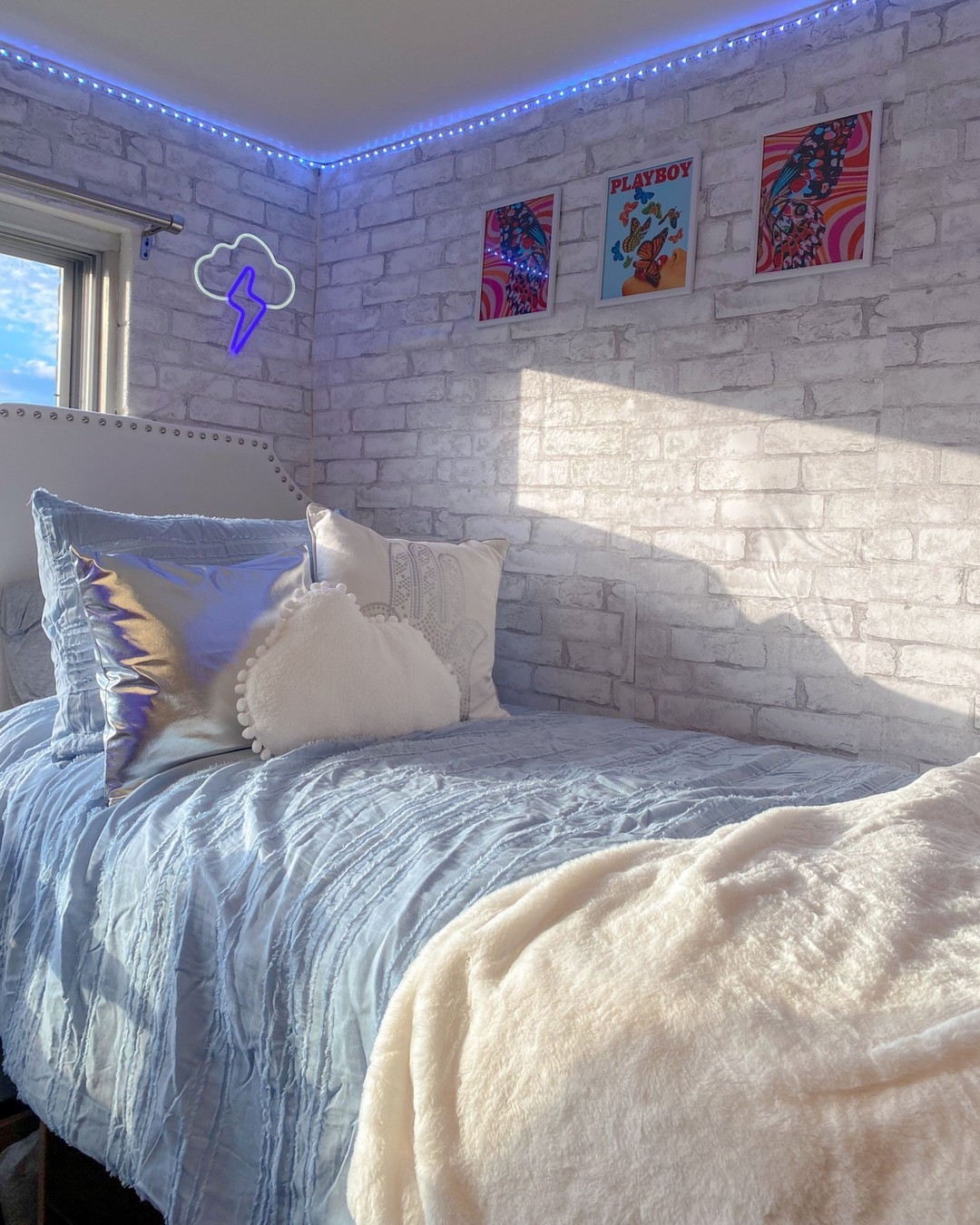 Comfy Linen Blue Sheets
