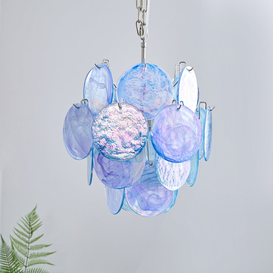 Clinky Pretty Sea Shel Chandelier