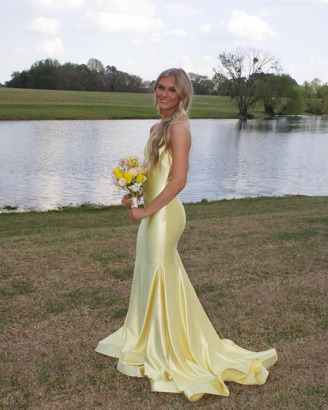 Butter Yellow Elegance