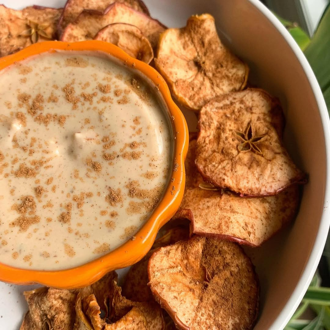 Apple Pie Chips with Caramel Greek Yogurt Dip