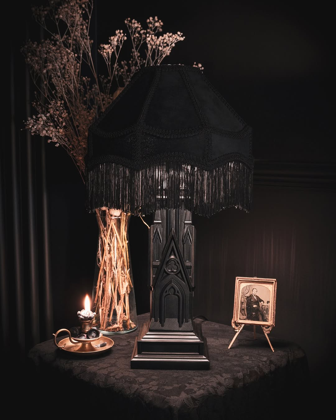 Regal Lamp