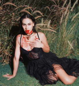 20 Last Minute Halloween Costumes You’ll Actually Want to Wear!