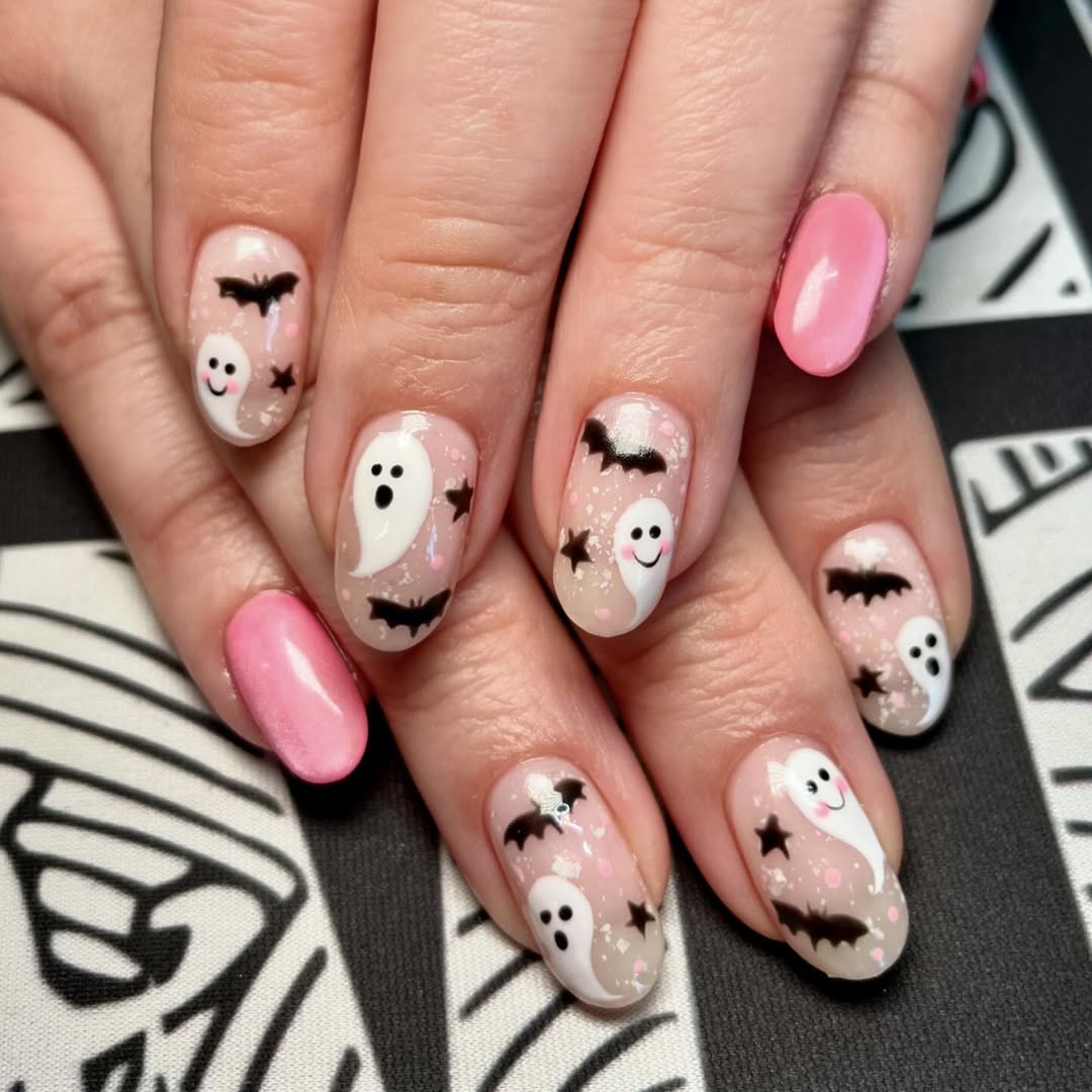 Happy Ghosts