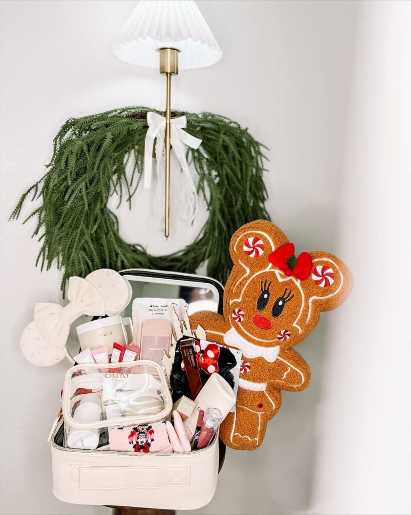 Put Together A Luxury Christmas Burr Basket 