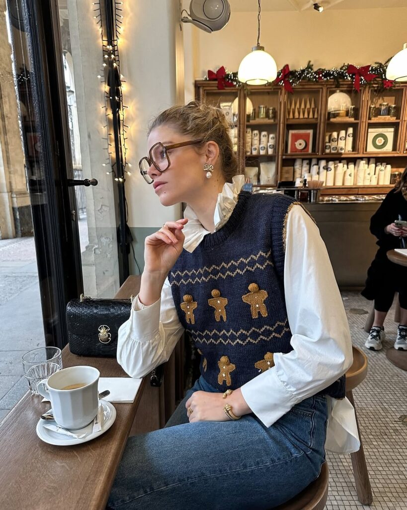 Preppy Gingerbread Christmas Outfitย