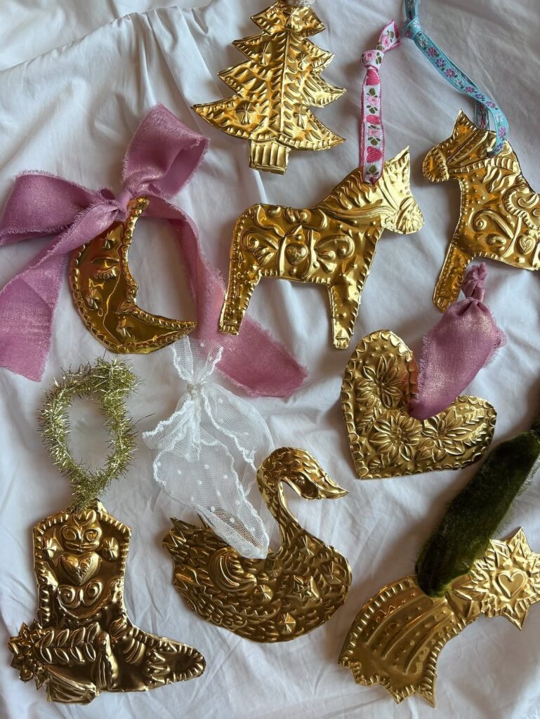 Gold Minimalist Christmas Ornaments