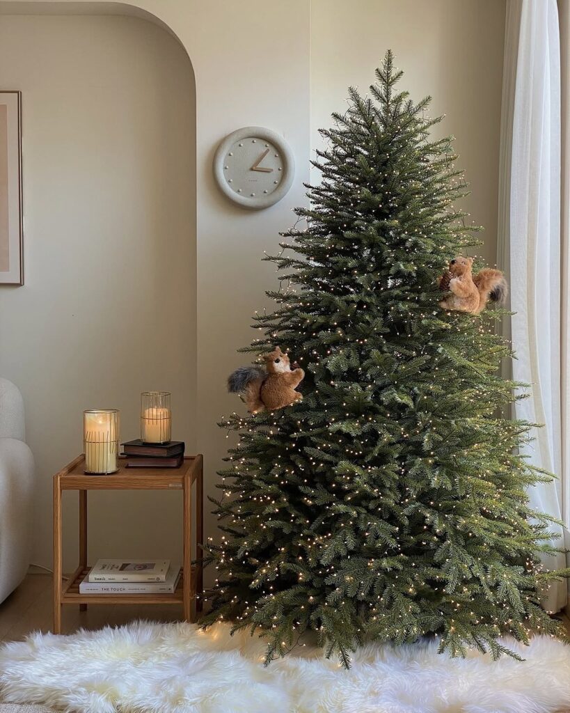 Minimalist Christmas Tree With Squirrel Ornaments