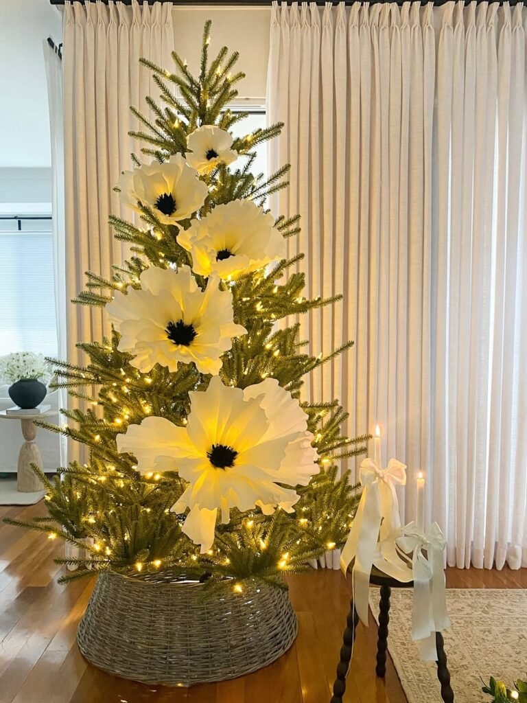 White Flower Christmas Tree Decorations 