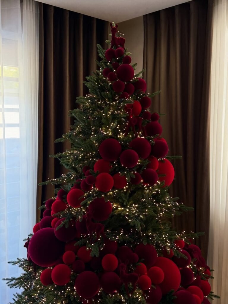 White Pearl Christmas Tree 