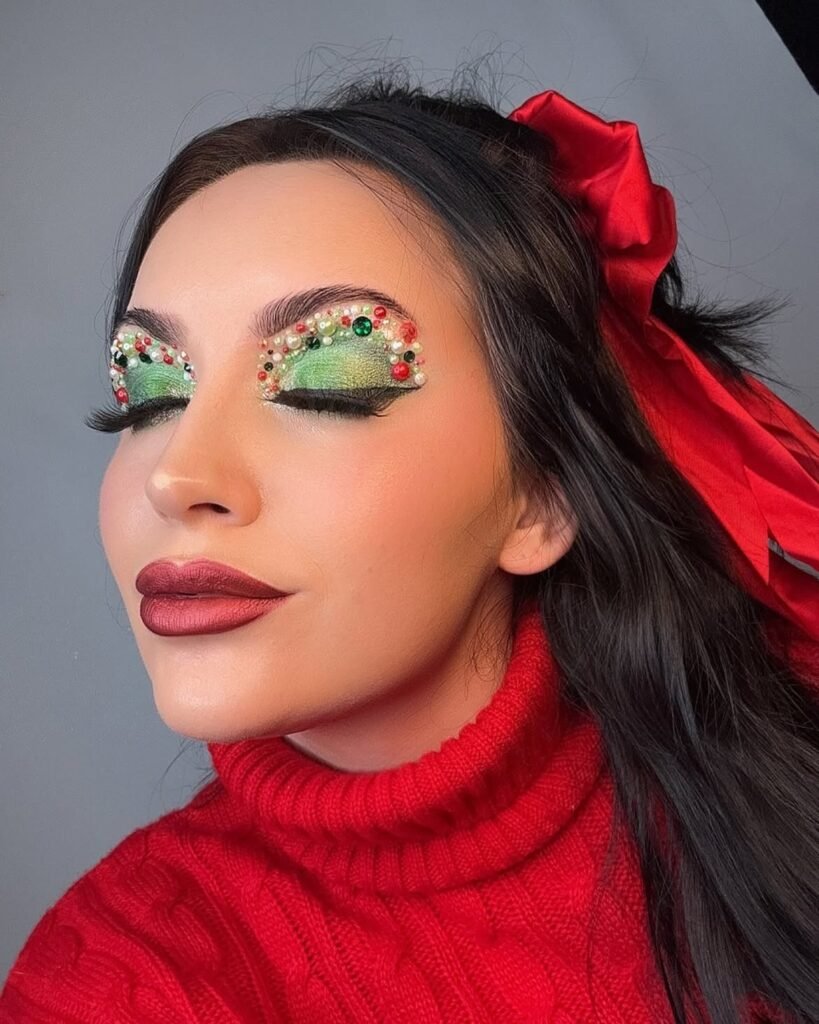 Green Christmas Glam Makeup 