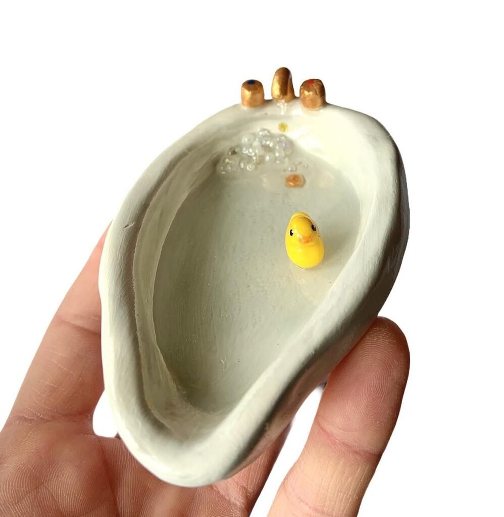 Duckie bathtub bowl